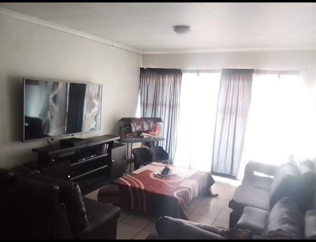 2 BEDROOM APARTMENT FOR SALE IN CASSELDALE
